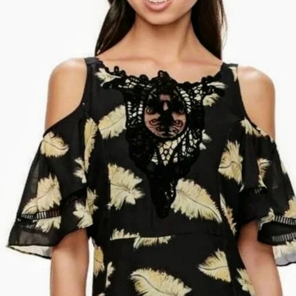 Disney's Beauty & the Beast Black & Yellow Feather Print Cold Shoulder Dress - Picture 3 of 10